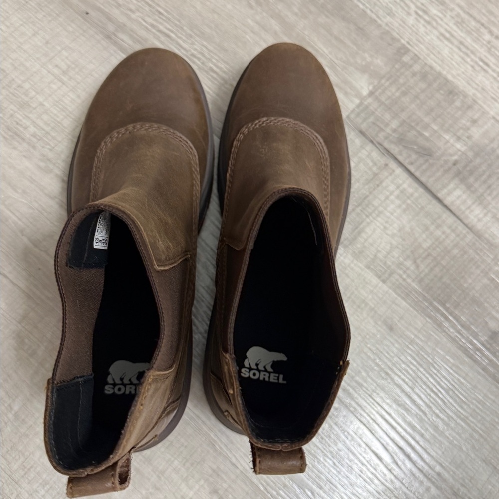 NEW SOREL Chunky Chelsea Boots Size 10